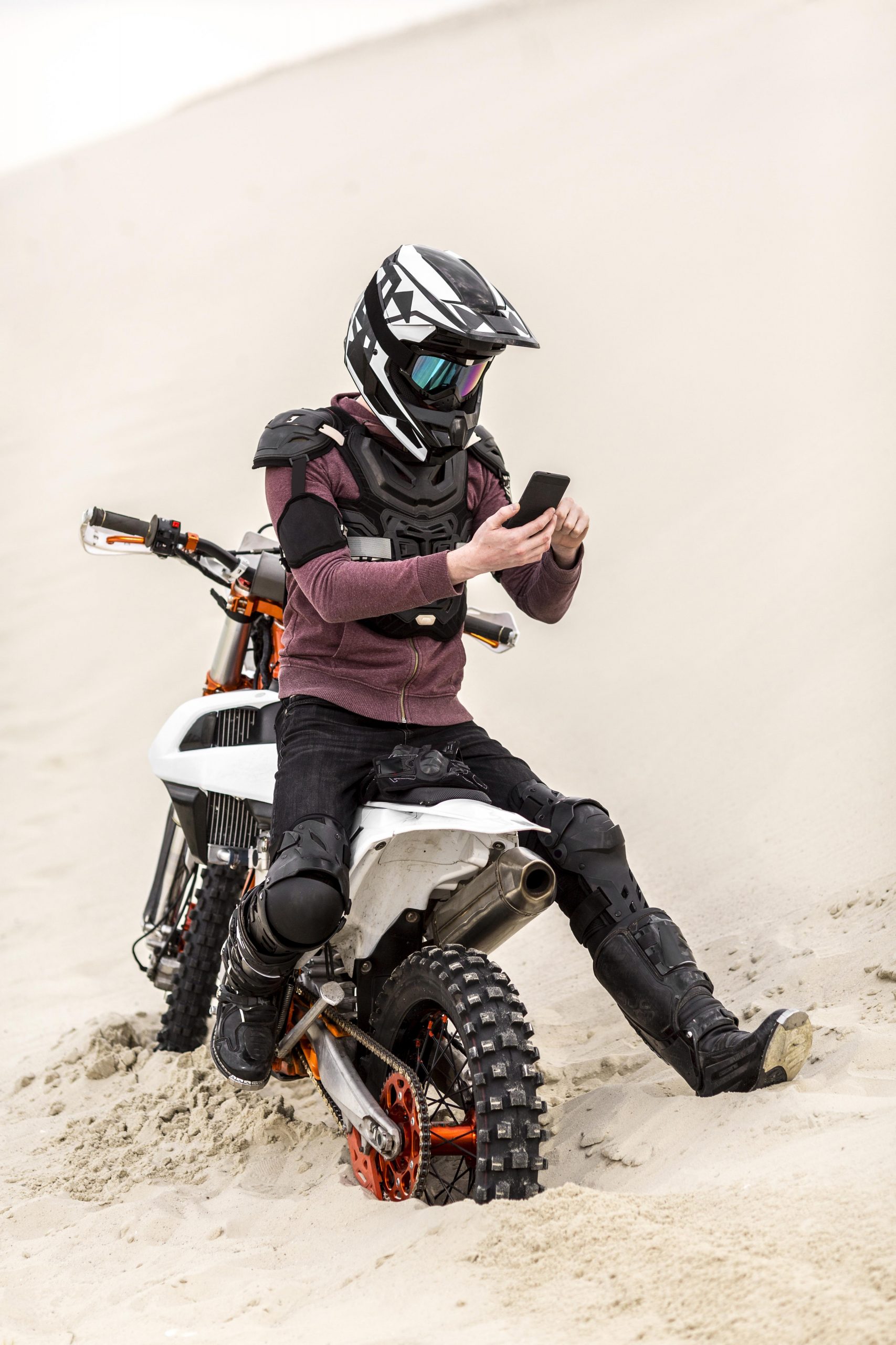 Saiba por que o colete motocross é um equipamento essencial para Zelão Racing