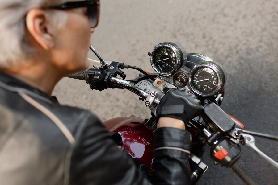 Customização e estilo: como escolher o guidão perfeito para sua moto